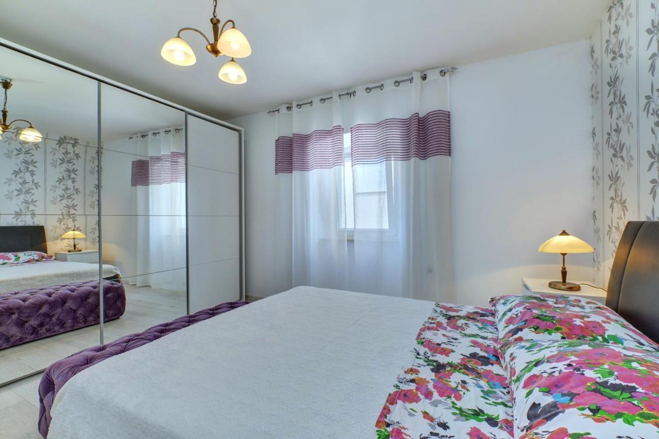 Apartment Dami Mali Losinj Exterior photo
