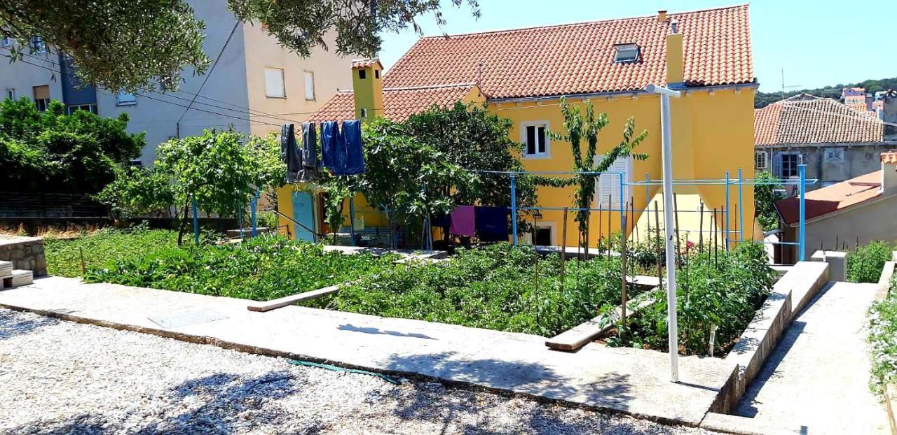 Apartment Dami Mali Losinj Exterior photo